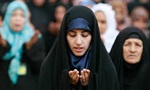 Islamophobes are more likely to abuse Muslim women than men