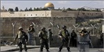 Extremist Israeli settlers break into al-Aqsa Mosque